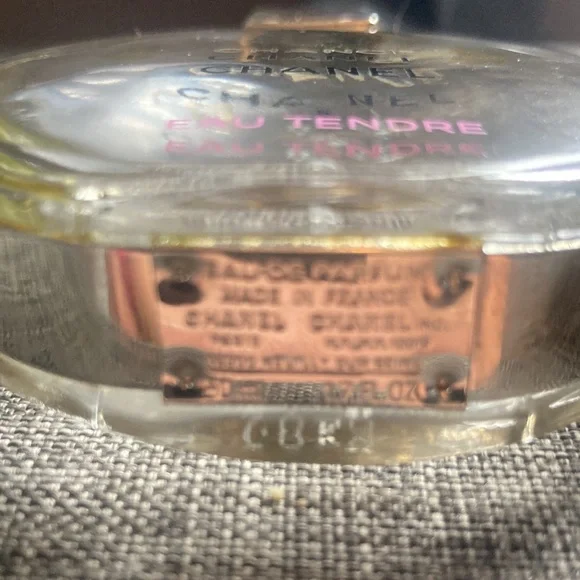 Empty, Chance Chanel EAU Tendre Bottle - Picture 2 of 2